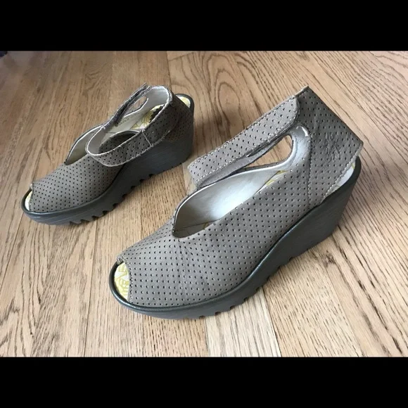 New Fly London wedge sandals size 37 NWOT - Picture 4 of 10